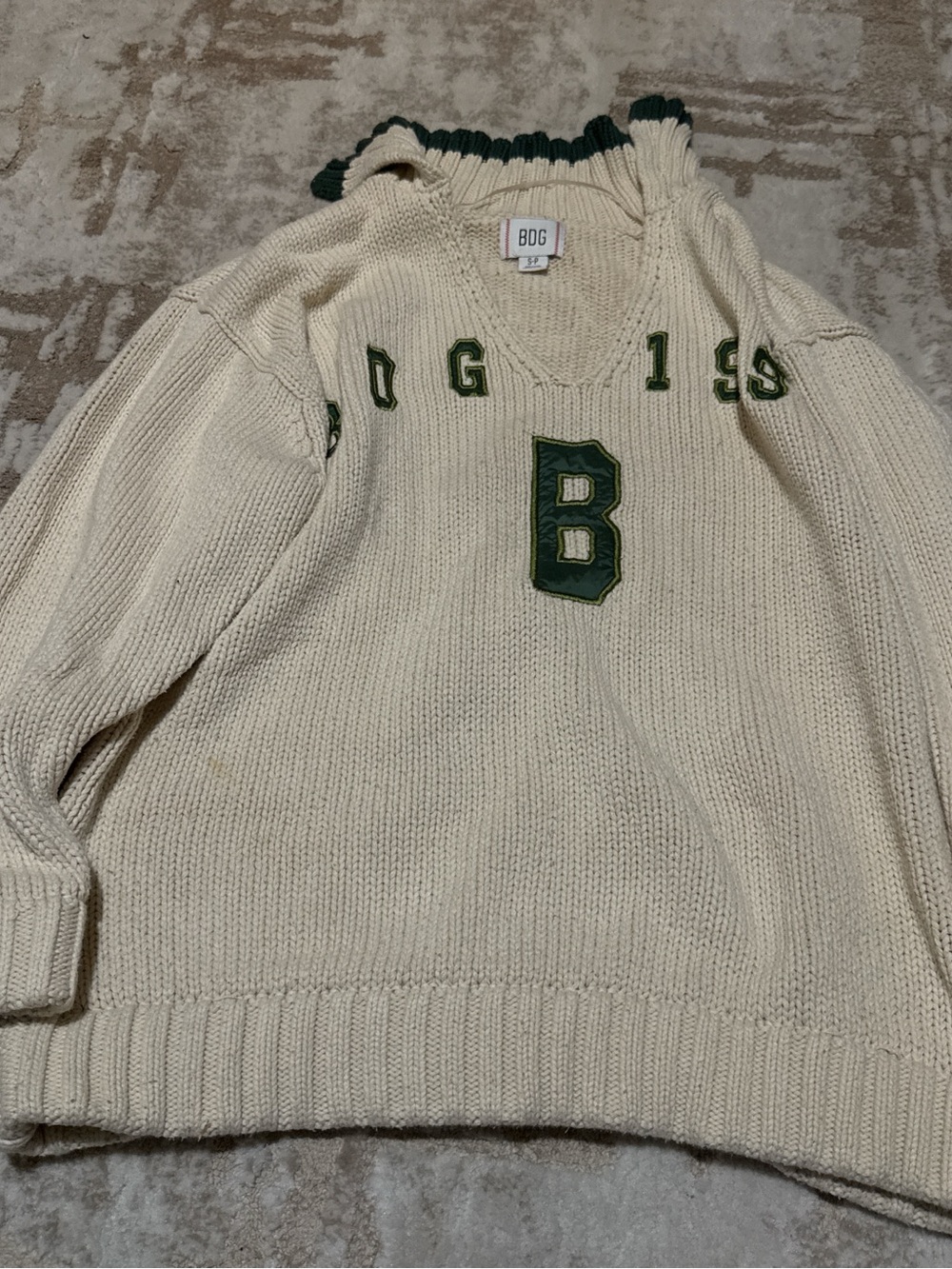 BDG Cream V-Neck Sweater with Dark Green Appliqué